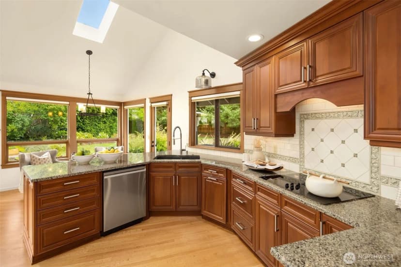 Property photo for 14246 157th Place Ne, Woodinville photo 17