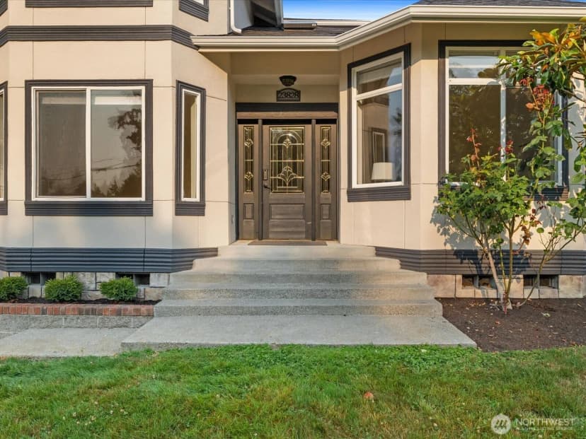 Property photo for 23828 51st Avenue Se, Woodinville photo 4