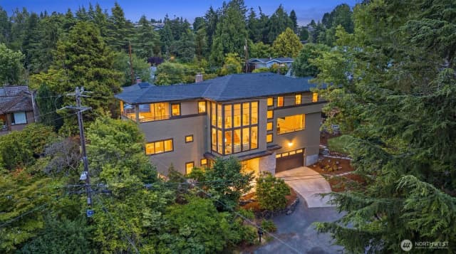Property photo for 9528 28th Avenue Nw, Seattle