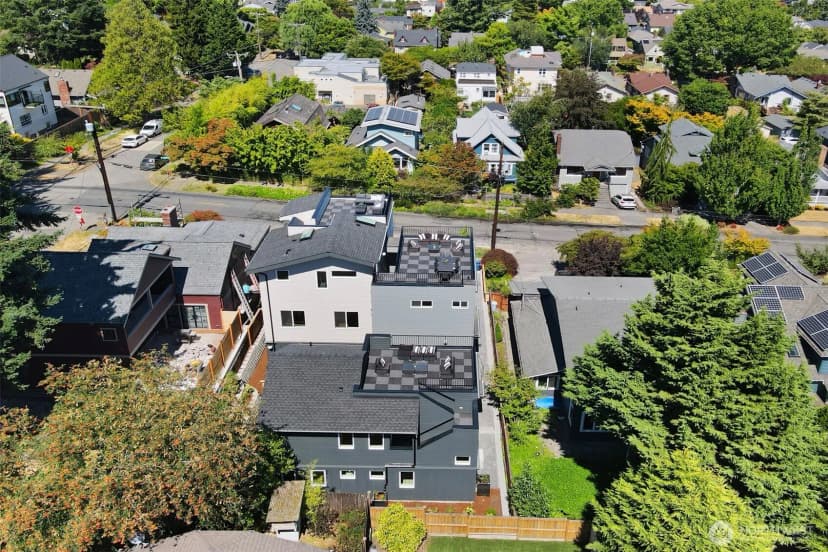 Property photo for 707 B N 65th Street, Seattle photo 21