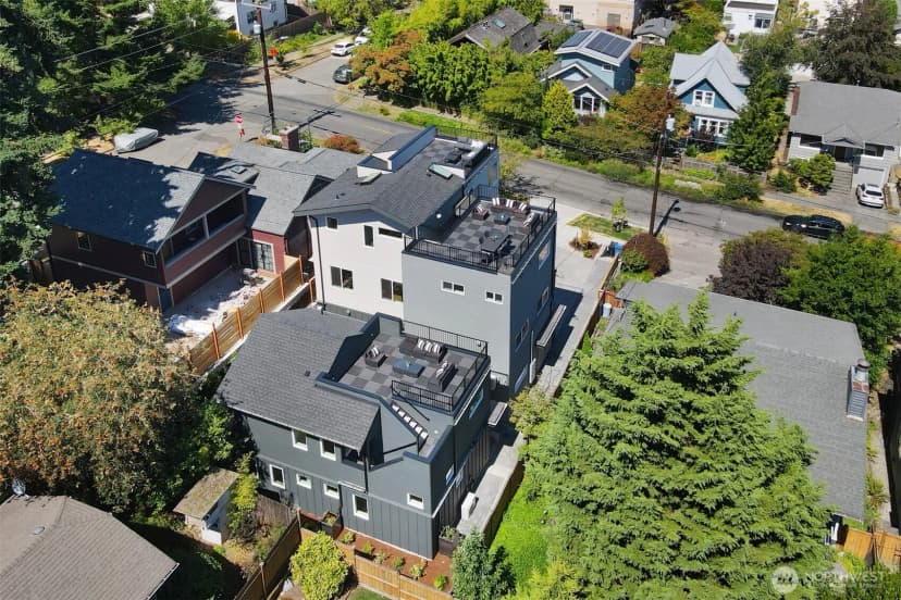 Property photo for 707 B N 65th Street, Seattle photo 22