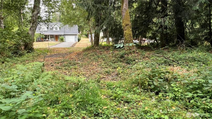 Property photo for 5981 Ne Spruce Dr, Hansville photo 6