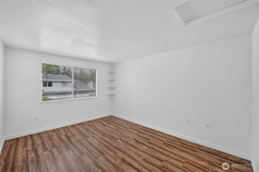 Property photo for 24918 110th Avenue Se #21b, Kent photo 21