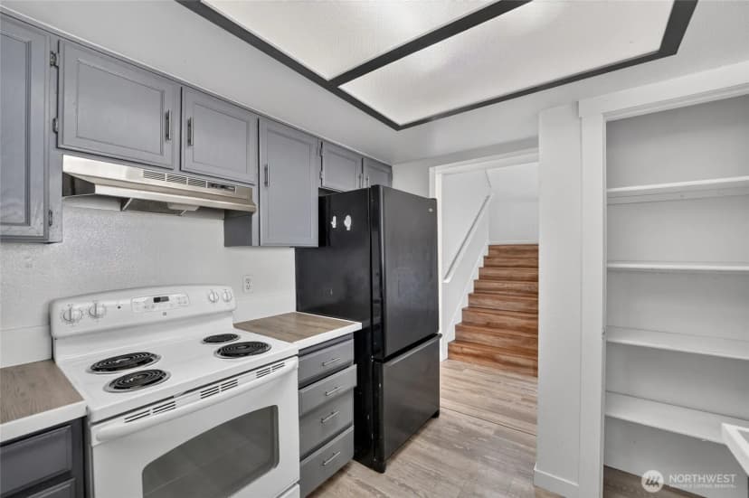 Property photo for 24918 110th Avenue Se #21b, Kent photo 7