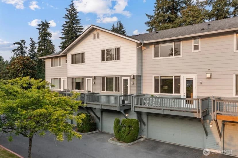 Property photo for 10901 124th Avenue Ne #2-4, Kirkland photo 28