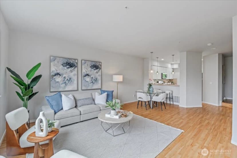 Property photo for 10901 124th Avenue Ne #2-4, Kirkland photo 11