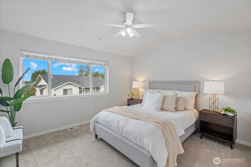 Property photo for 10901 124th Avenue Ne #2-4, Kirkland photo 16