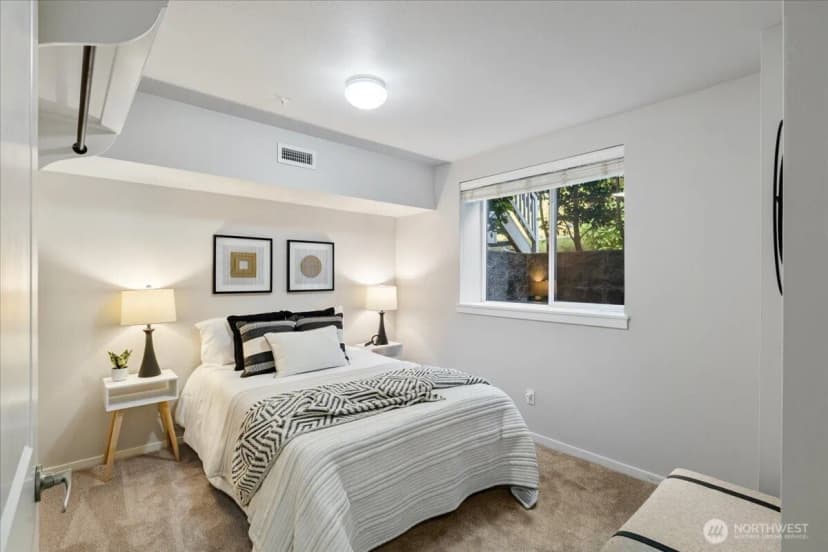 Property photo for 10901 124th Avenue Ne #2-4, Kirkland photo 26
