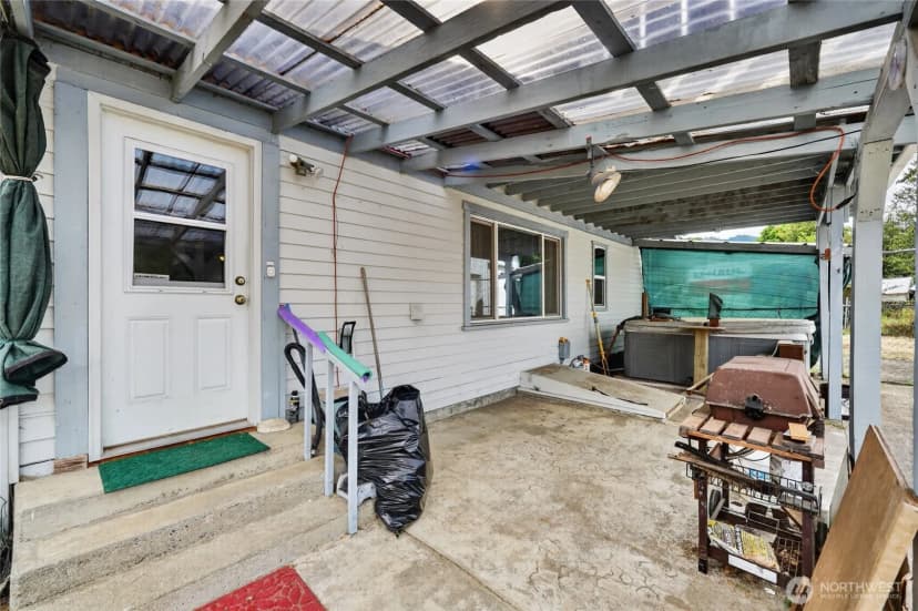 Property photo for 600 Main Avenue, Morton photo 27