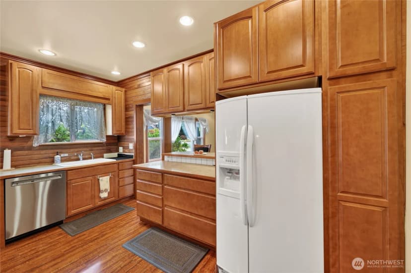 Property photo for 600 Main Avenue, Morton photo 9
