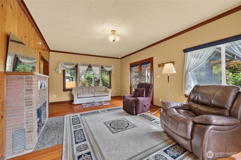 Property photo for 600 Main Avenue, Morton photo 4