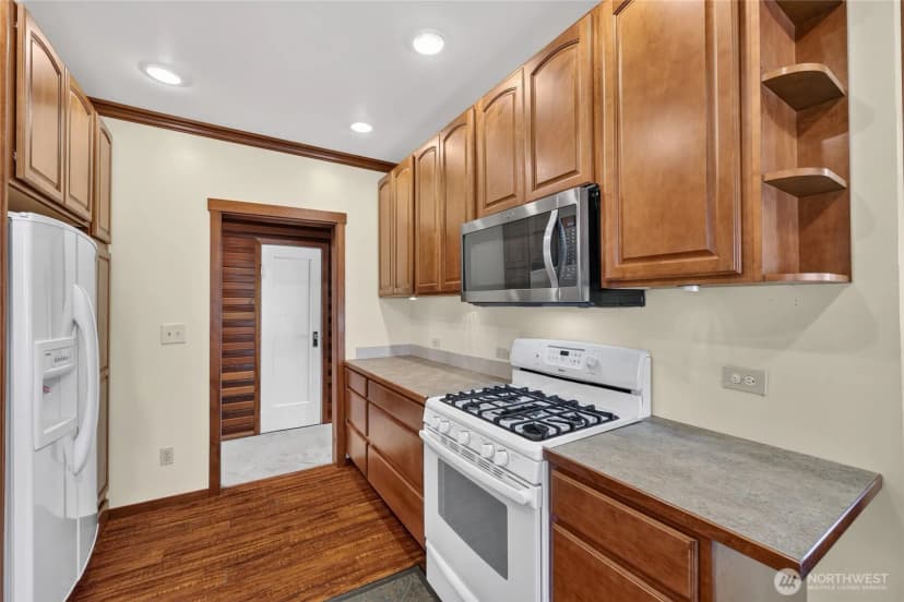 Property photo for 600 Main Avenue, Morton photo 8