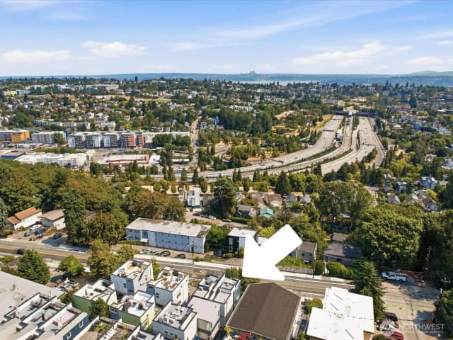 Property photo for 1339 15th Avenue S, Seattle photo 3