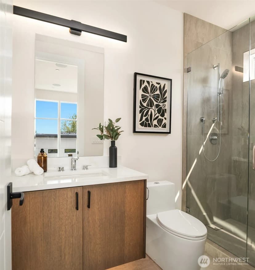 Property photo for 13011 Se Newport Way, Bellevue photo 28