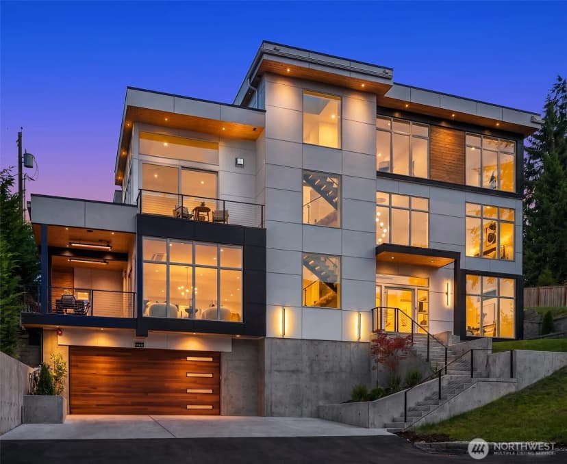 Property photo for 13011 Se Newport Way, Bellevue