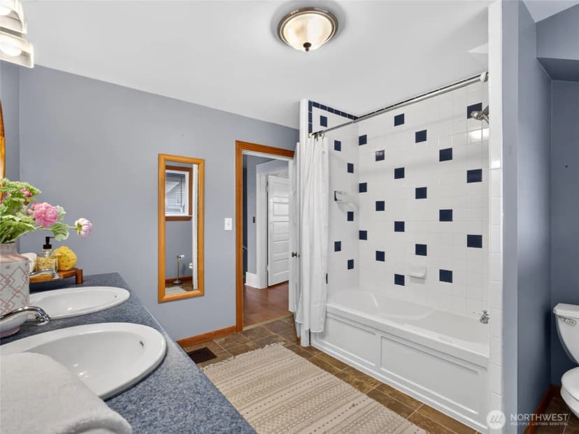 Property photo for 806 N J Street, Tacoma photo 28