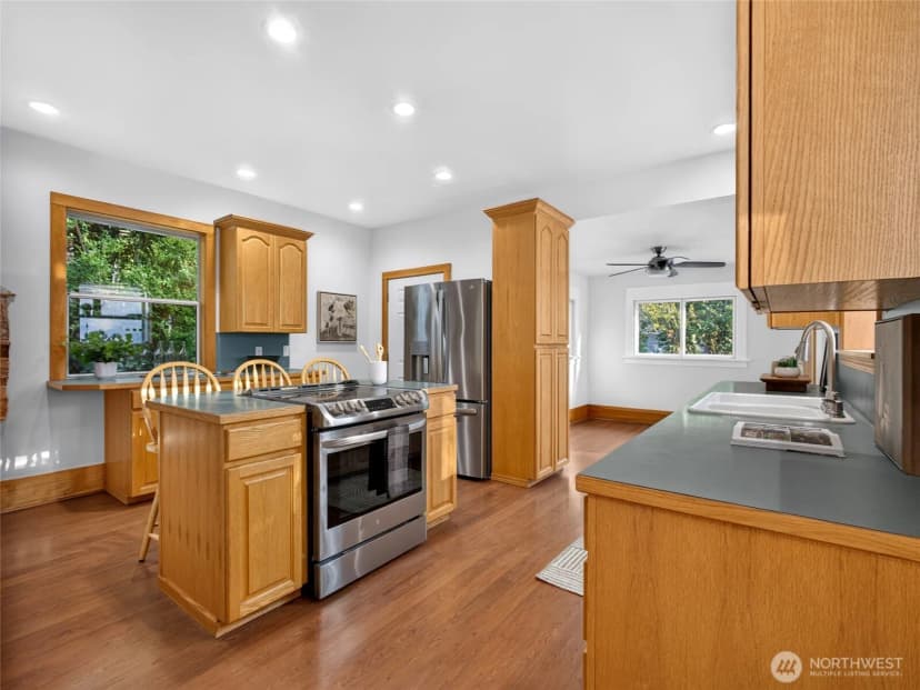 Property photo for 806 N J Street, Tacoma photo 15