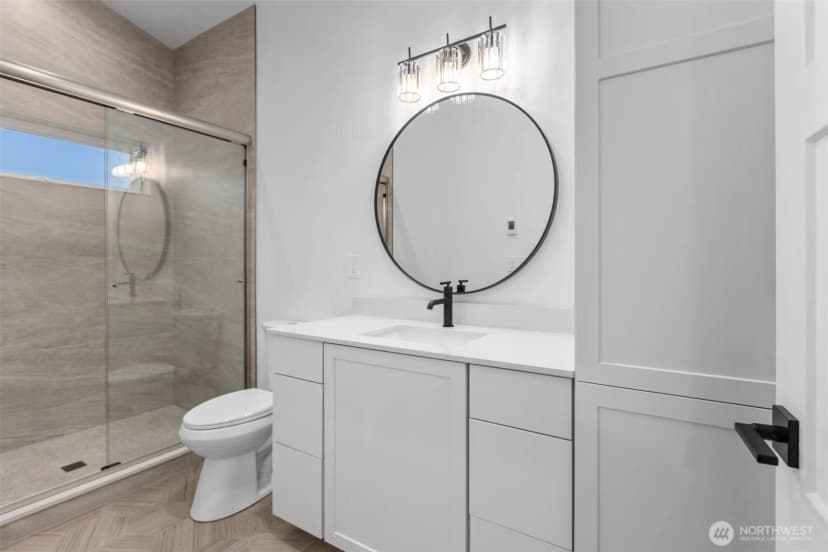 Property photo for 11054 2nd Avenue Nw, Seattle photo 28