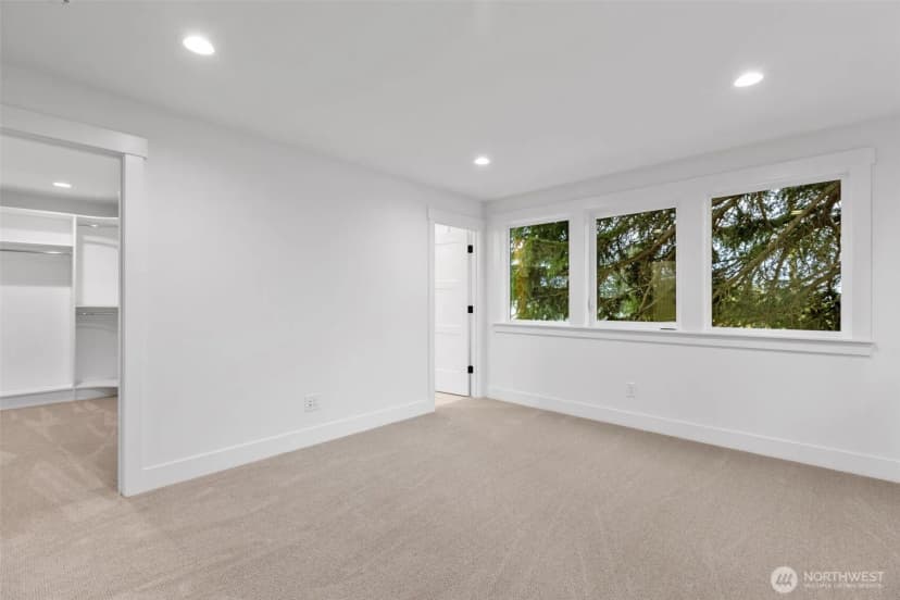 Property photo for 11054 2nd Avenue Nw #1, Seattle photo 13
