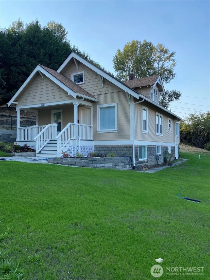Property photo for 1427 E Fairbanks Street, Tacoma photo 4
