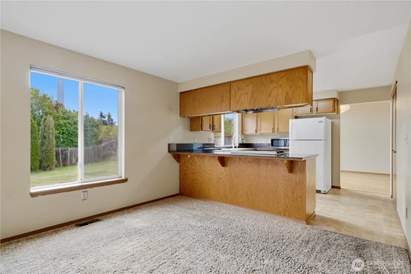 Property photo for 12402 107th Place Ne, Kirkland photo 11