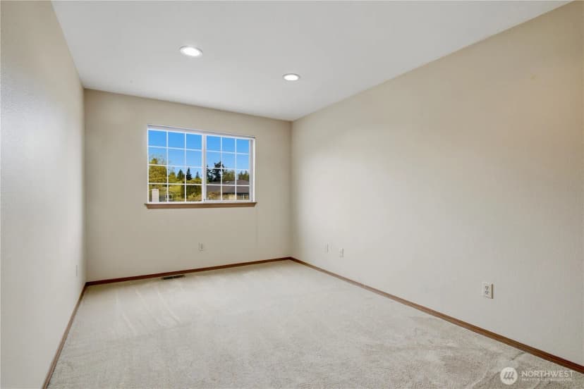 Property photo for 12402 107th Place Ne, Kirkland photo 20