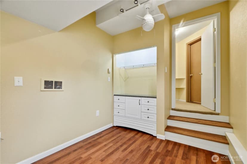 Property photo for 12402 107th Place Ne, Kirkland photo 12