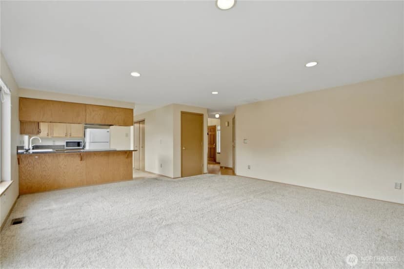 Property photo for 12402 107th Place Ne, Kirkland photo 8
