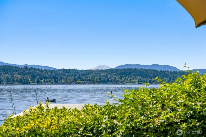Property photo for 2002 W Lake Sammamish Parkway Ne, Redmond photo 36