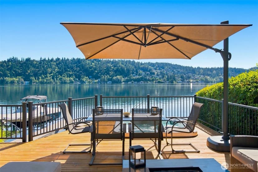 Property photo for 2002 W Lake Sammamish Parkway Ne, Redmond photo 25