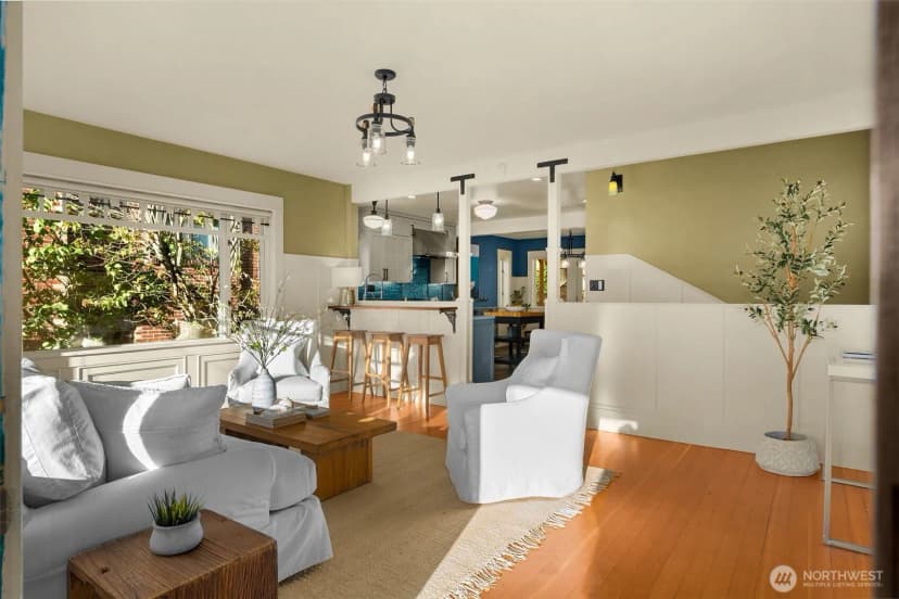 Property photo for 3006 11th Avenue W, Seattle photo 5
