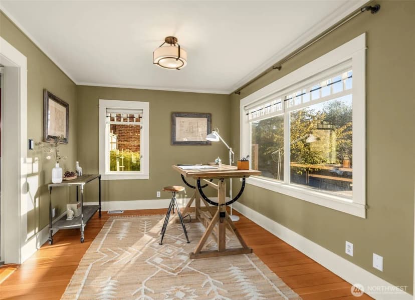 Property photo for 3006 11th Avenue W, Seattle photo 16