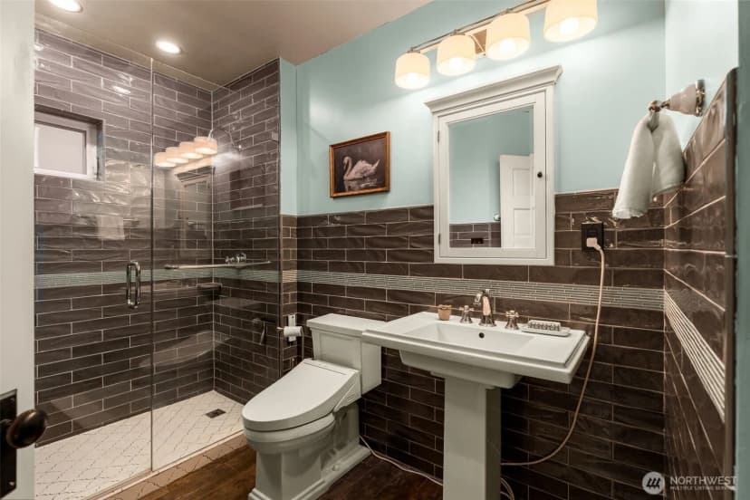 Property photo for 3006 11th Avenue W, Seattle photo 19