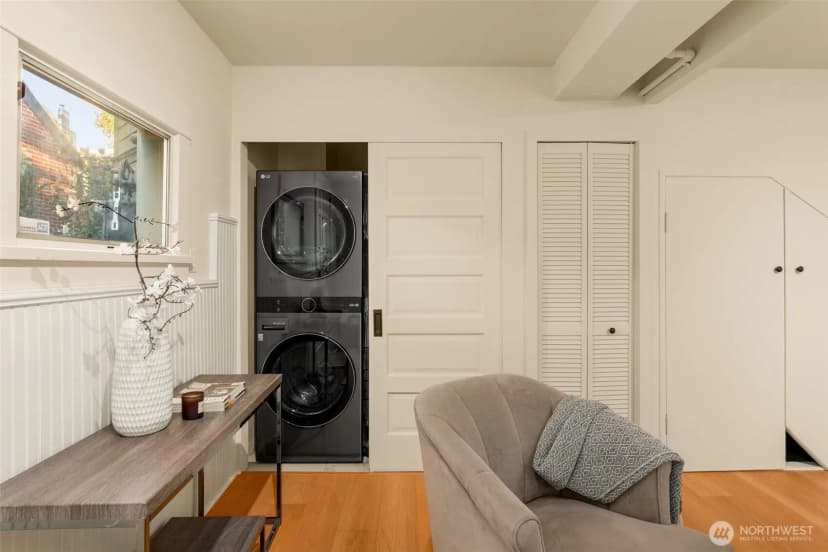Property photo for 3006 11th Avenue W, Seattle photo 23
