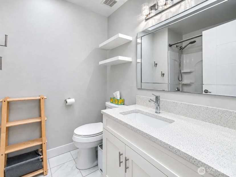Property photo for 5529 1st Drive W, Everett photo 18