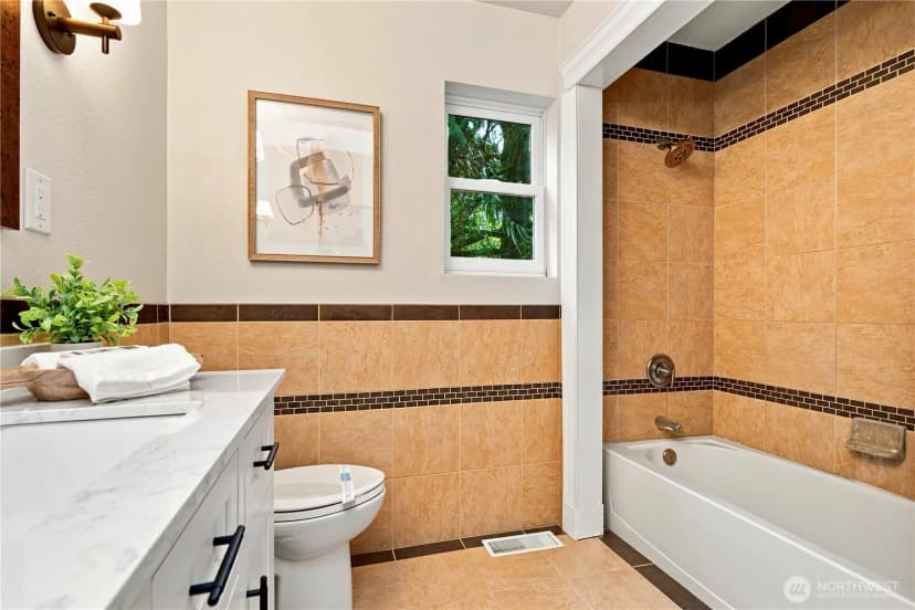 Property photo for 2022 227th Avenue Ne, Sammamish photo 24