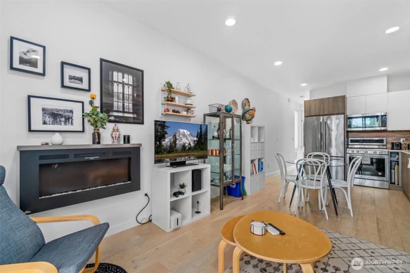 Property photo for 5110 24th Avenue Ne, Seattle photo 11