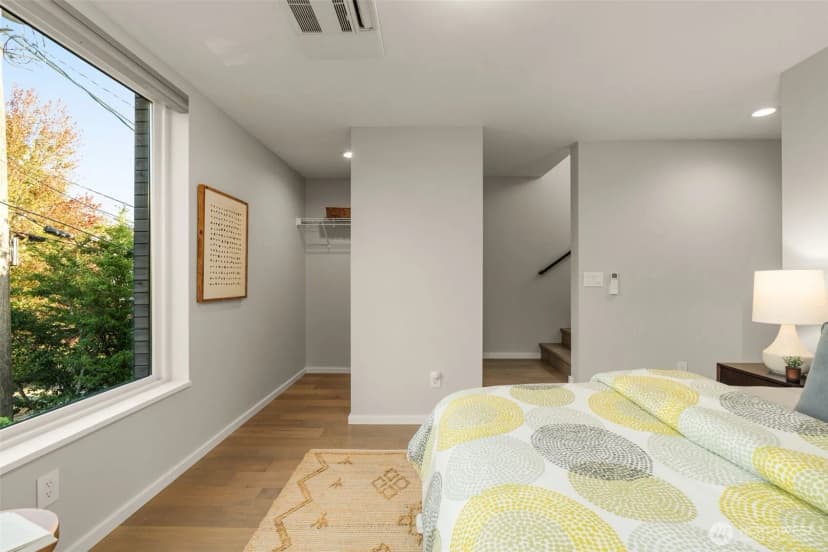 Property photo for 1105 Yakima Avenue S, Seattle photo 17