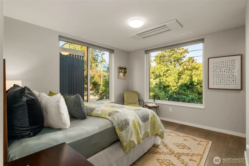 Property photo for 1105 Yakima Avenue S, Seattle photo 16