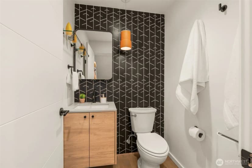 Property photo for 1105 Yakima Avenue S, Seattle photo 15