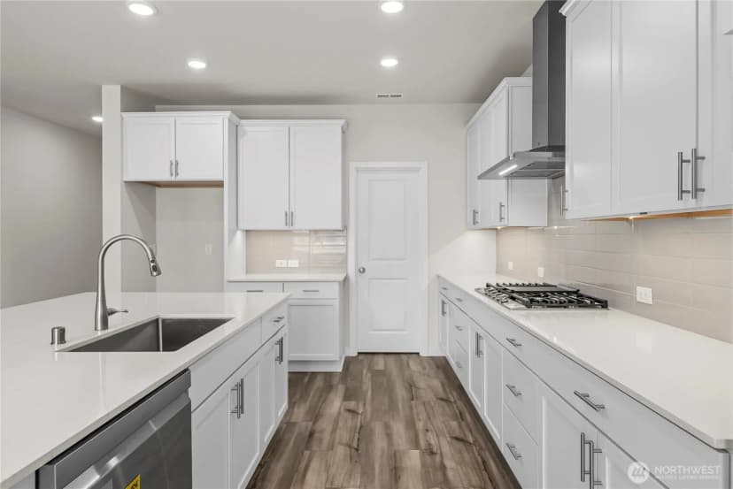 Property photo for 5971 Thornhill Avenue Sw, Port Orchard photo 4