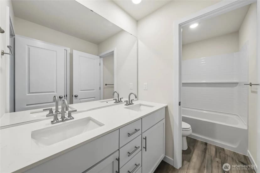 Property photo for 5971 Thornhill Avenue Sw, Port Orchard photo 28