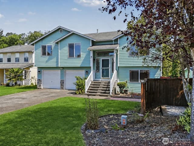 Property photo for 3011 12th Street Pl Sw, Puyallup photo 2