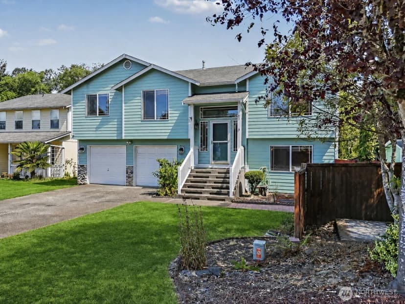 Property photo for 3011 12th Street Pl Sw, Puyallup photo 2
