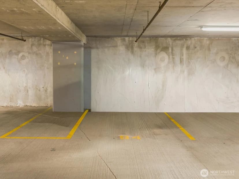 Property photo for 820 Blanchard Street #1007, Seattle photo 32