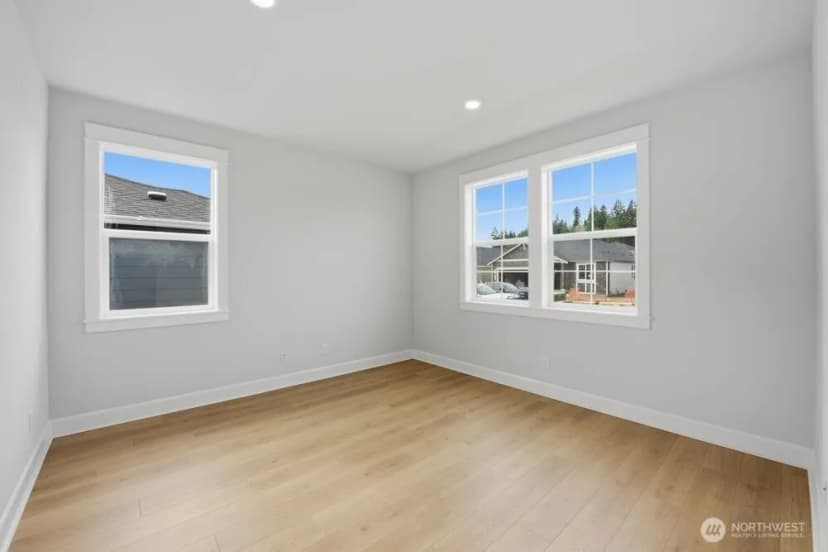 Property photo for 2926 Balsamroot Drive Se, Lacey photo 9