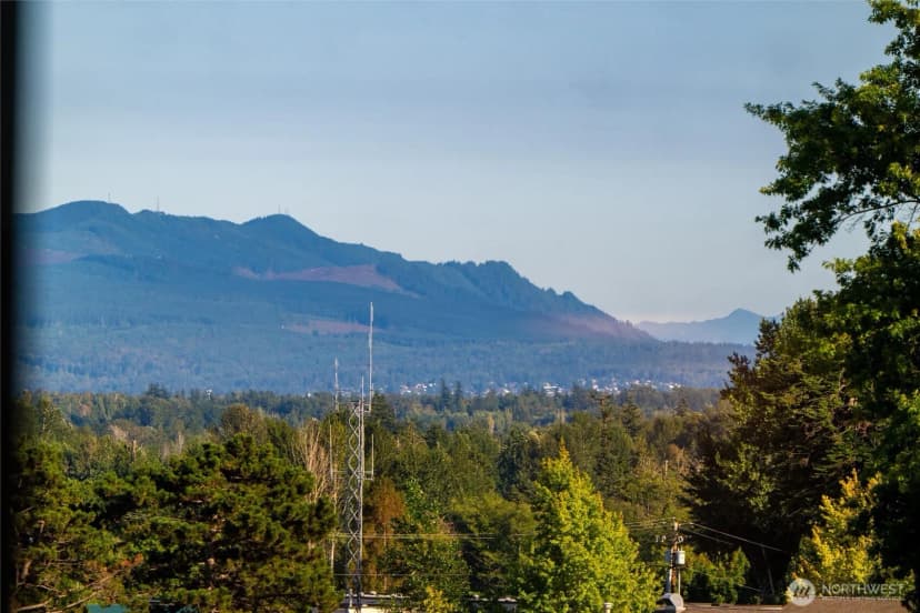 Property photo for 5807 Hendrickson Avenue #101, Ferndale photo 35