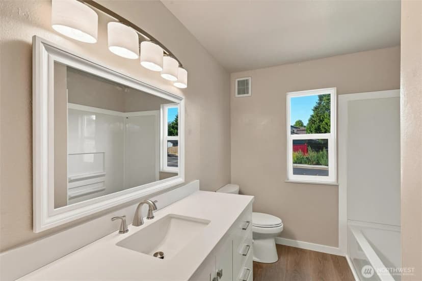 Property photo for 5807 Hendrickson Avenue #101, Ferndale photo 8