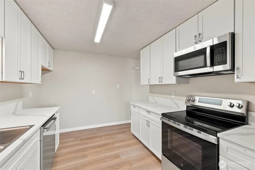 Property photo for 5807 Hendrickson Avenue #101, Ferndale photo 3