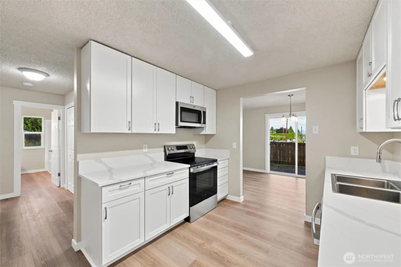 Property photo for 5807 Hendrickson Avenue #101, Ferndale photo 28
